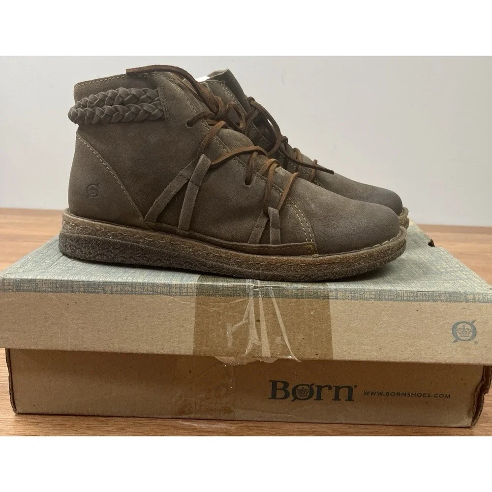 Born Temple II Suede Leather Women's Ankle Boots, Distressed Brown Size 11 NEW